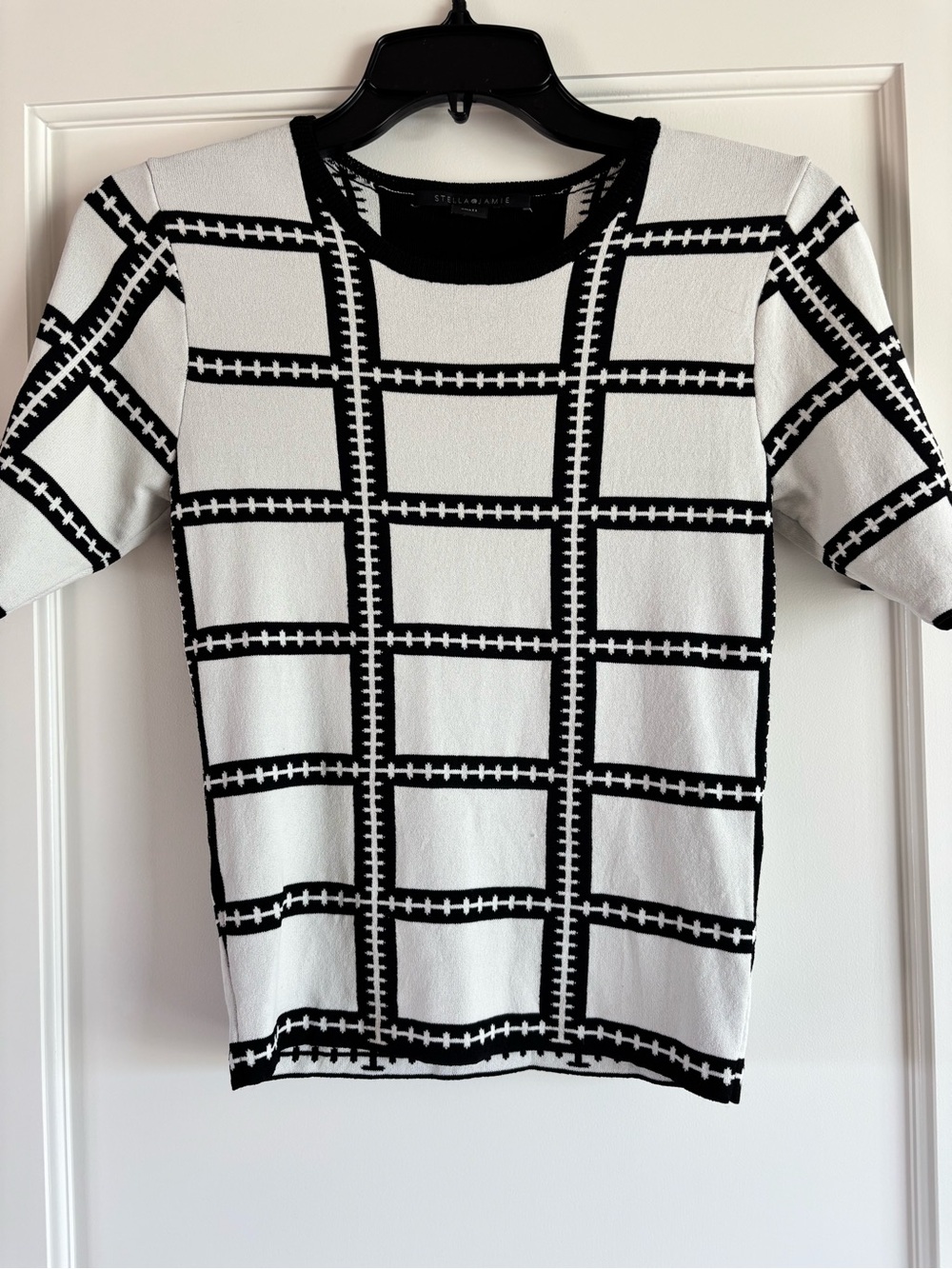Stella & Jamie Black and White Grid Knit Short Sleeve Top